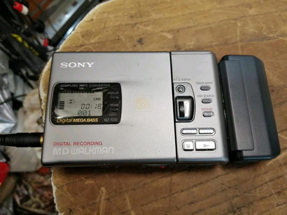 SONY MZ-R30, portabler Mini-Disc Recorder, OHNE Adapter!!