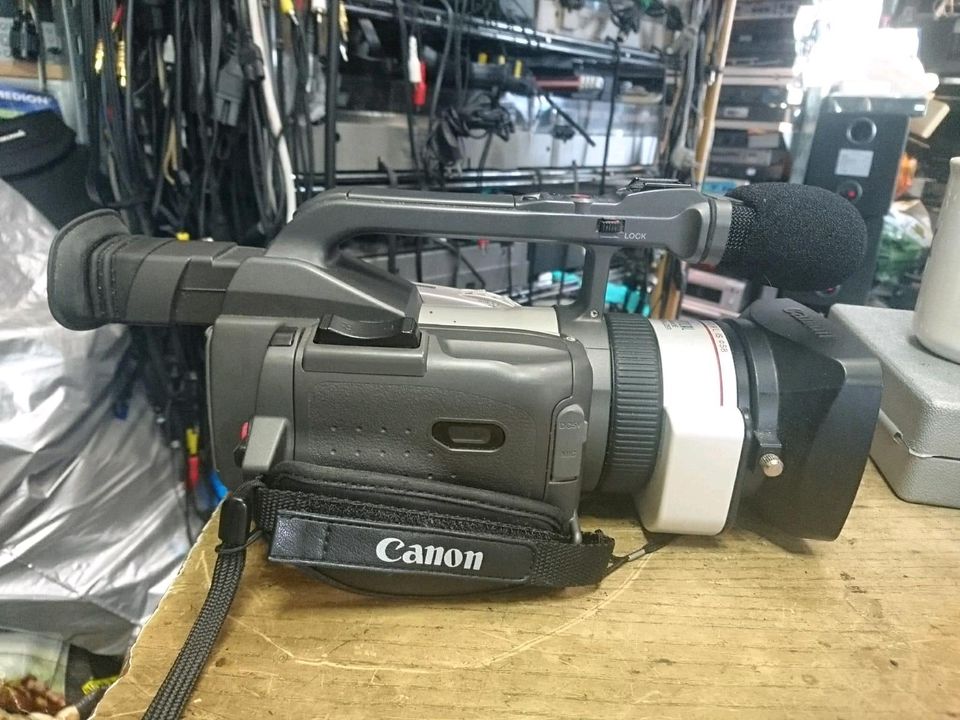 CANON DM-XM1 3CCD Digital MiniDV-Videocamera, Zubehör!!