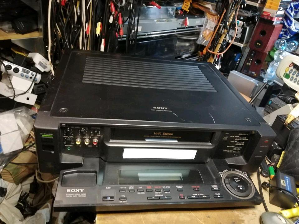 SONY SLV-E9VC, Videocassettenrecorder, DEFEKT!!!