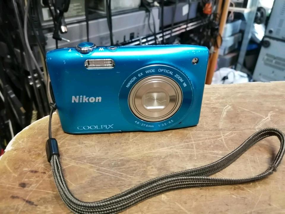 NIKON COOLPIX S3300, Digital-Kamera mit Zubehör,!!