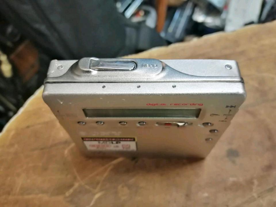 SONY MZ-R900, Portable Minidisc-Recorder mit Zubehör!!!