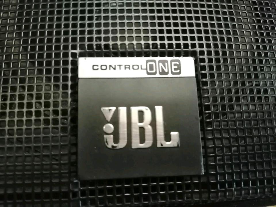 JBL Control ONE, 2 tolle Boxen und 2 Halterungen!! Guter Zustand!