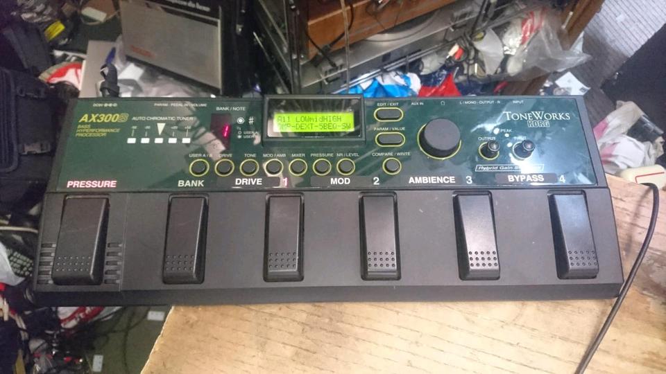 KORG Tone Works AX300B, Effekt-Gerät