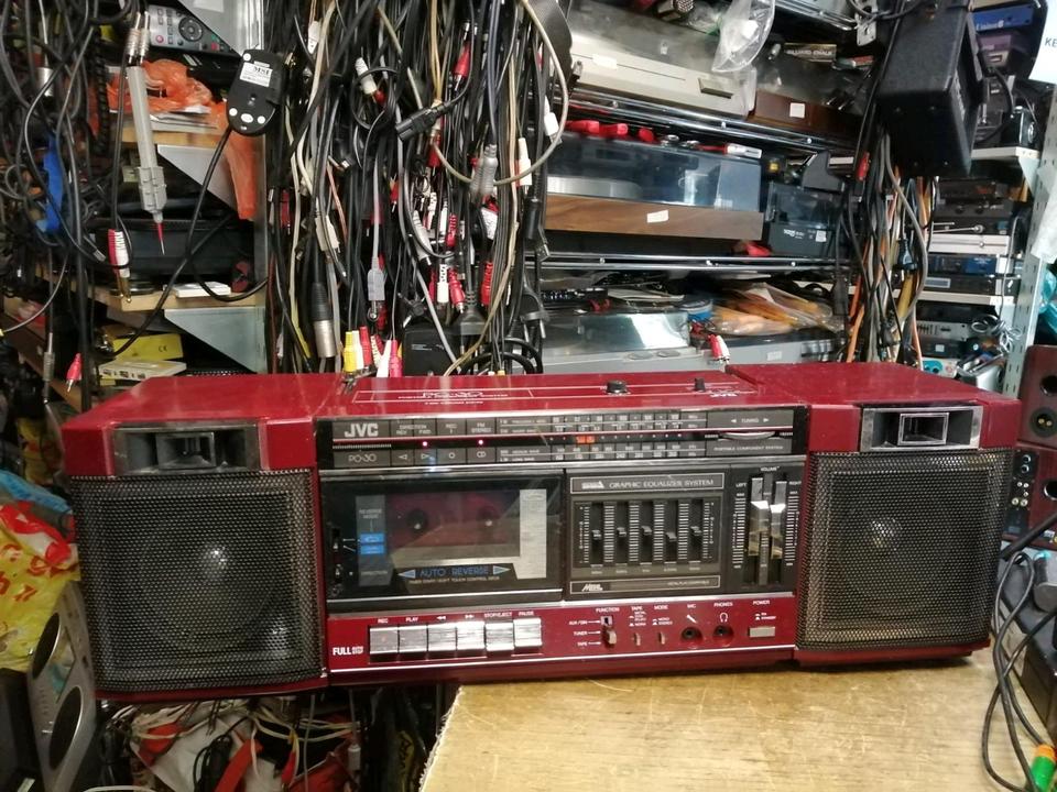JVC PC-30V Radio-Cassetten-Recorder, etwas DEFEKT!!!