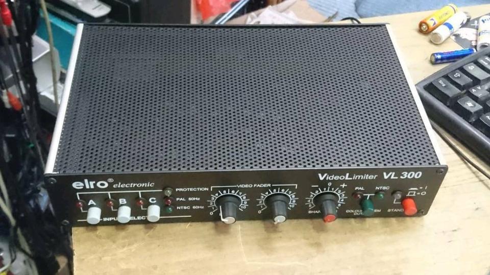 ELRO Electronic VL 300, VideoLimiter mit Universal-Adapter