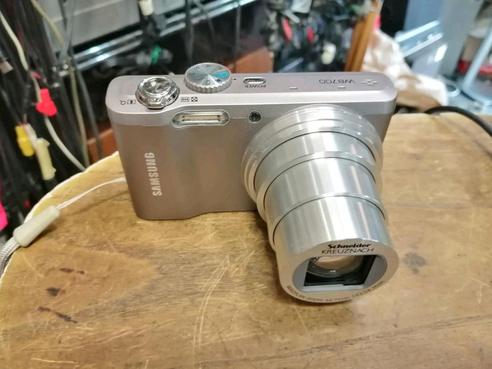 SAMSUNG WB700, Digital-Kamera mit Zubehör!!