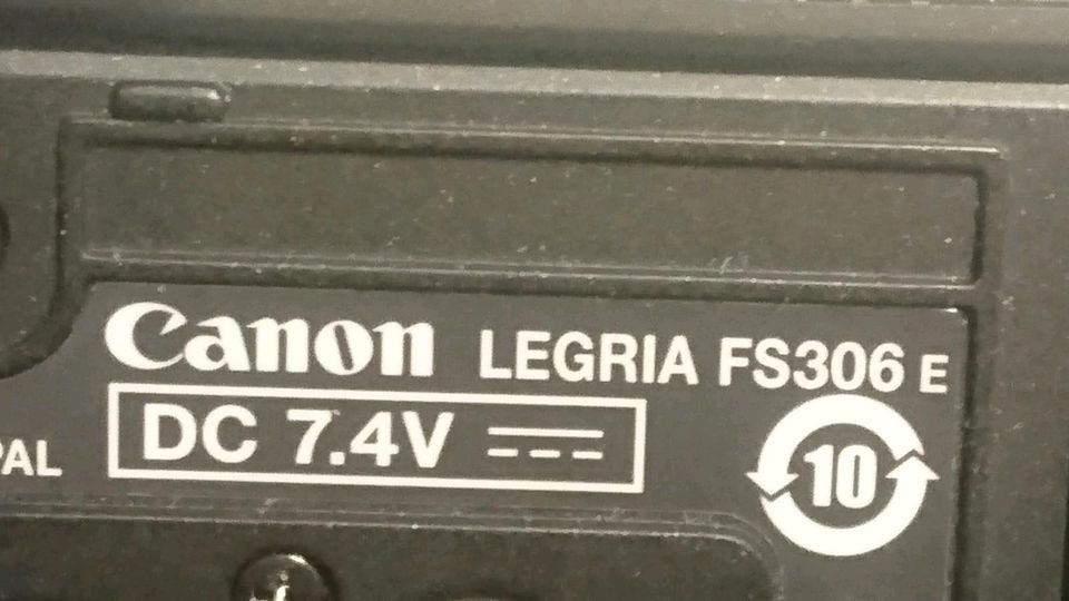 CANON Legria FS306 E, Videocamera mit Zubehör, guter Zustand!