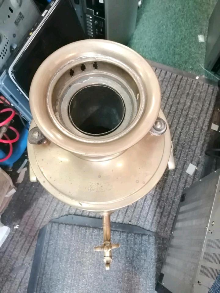 Russischer Samowar, Holzkohle, Baujahr: 1882, ca. 9 Liter!!