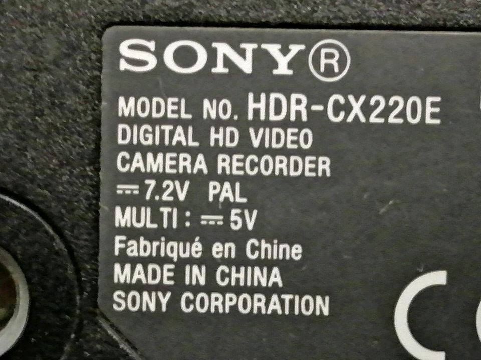 SONY HDR-CX220E, Digital HD Videocamera mit Zubehör!!!