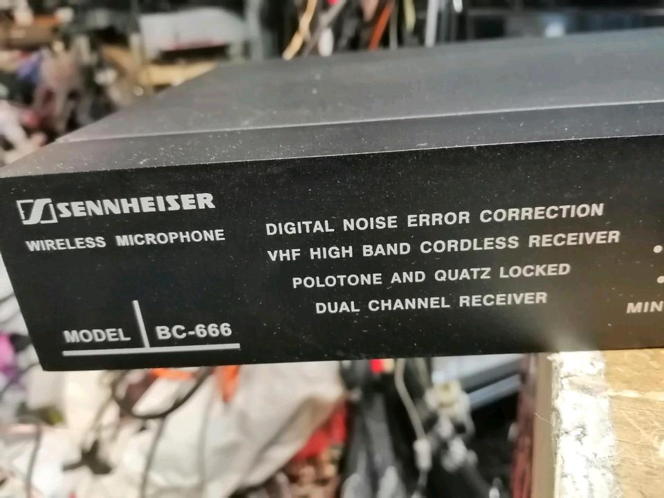 SENNHEISER BC-666, wireless Sender, OHNE Mikrofon, guter Zustand!
