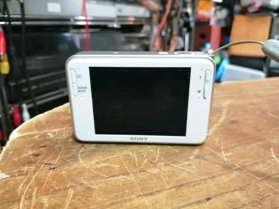 SONY Cyber-Shot DSC-T2, Digital-Kamera mit Zubehör!!