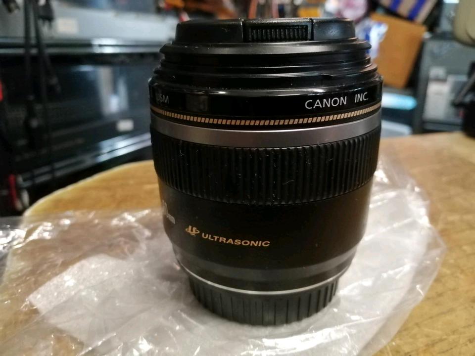 CANON EFS 60, 60 mm, f/2.8 Macro USM, Objektiv mit Original-Kart!