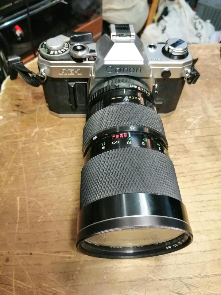 CANON AE-1 Analog-Kamera mit Objektiv SOLIGOR + B+W 72E Linse!!