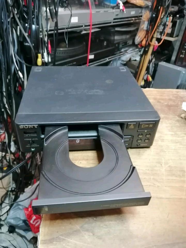 SONY CDP-S37, CD-Player OHNE Fernbedienung!!