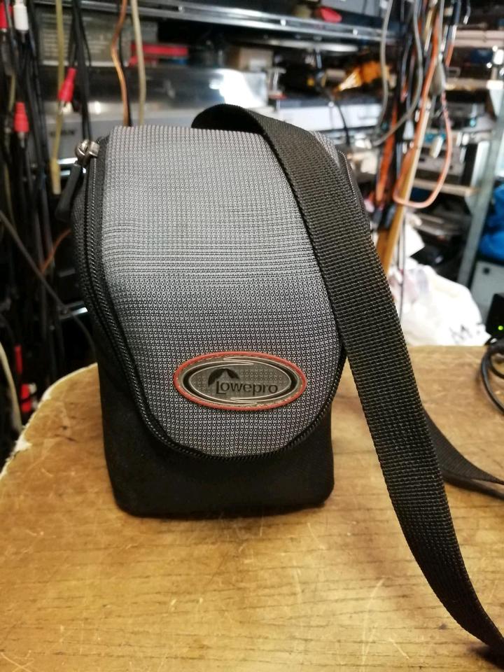 NIKON COOLPIX 5000, Digital-Kamera mit Zubehör!!