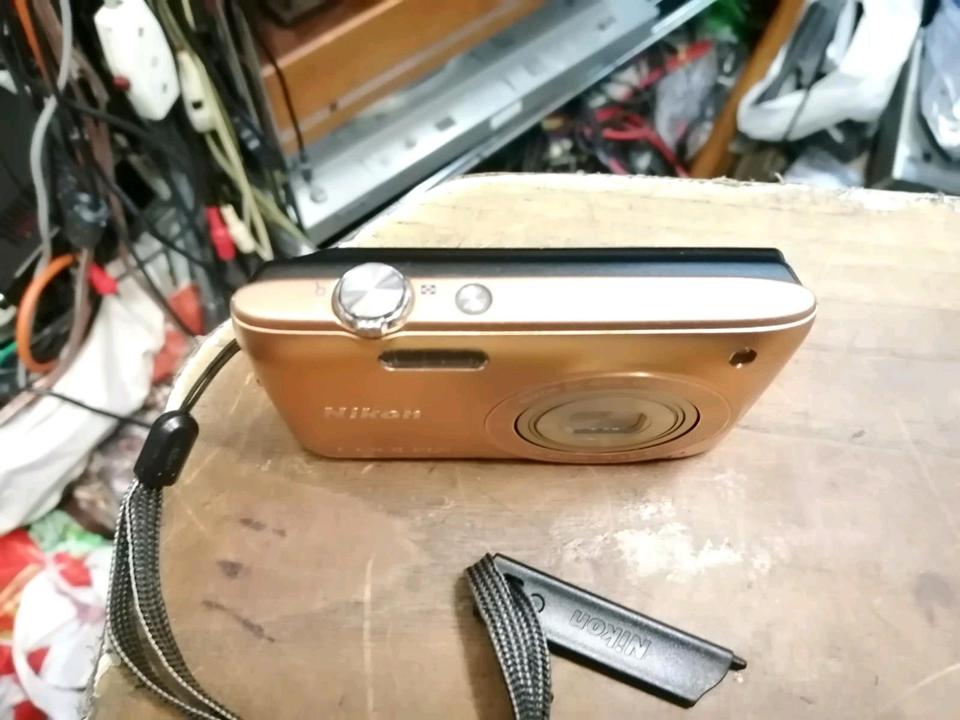 NIKON COOLPIX S4150, Digital-Kamera, OHNE Speicherkarte!!!