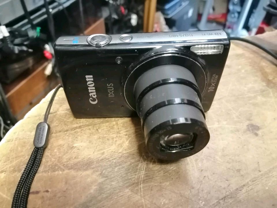 CANON IXUS 180, Digital-Kamera mit Zubehör!!!!