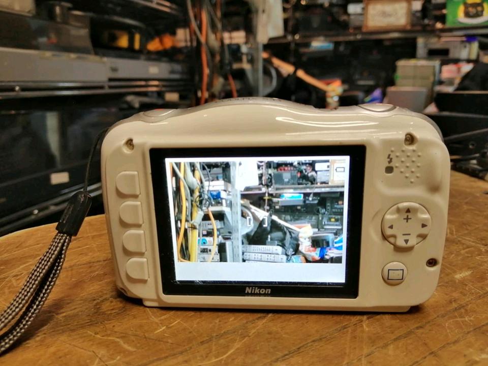 NIKON COOLPIX S33, Digital-Kamera mit Zubehör!!!