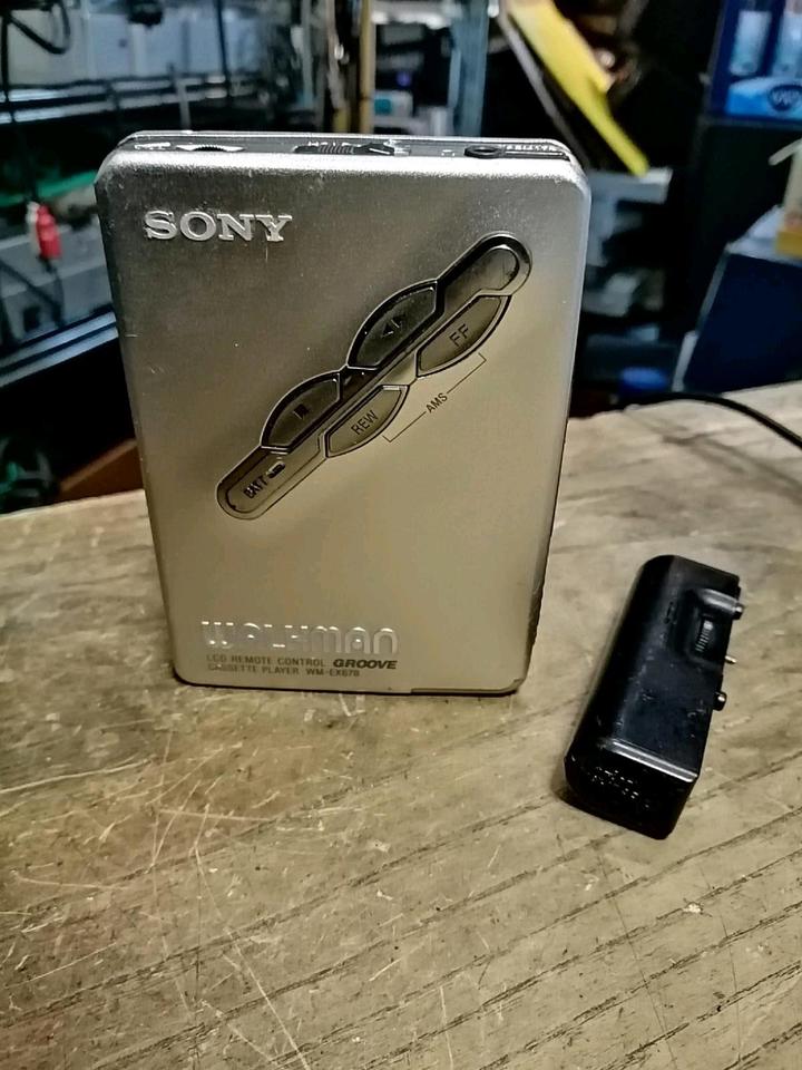 SONY WM-EX678 Groove, Walkman mit NEUEN Antriebsriemen!!!