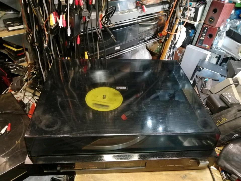 FISHER MT-35R Stereo Plattenspieler, guter Zustand!!!