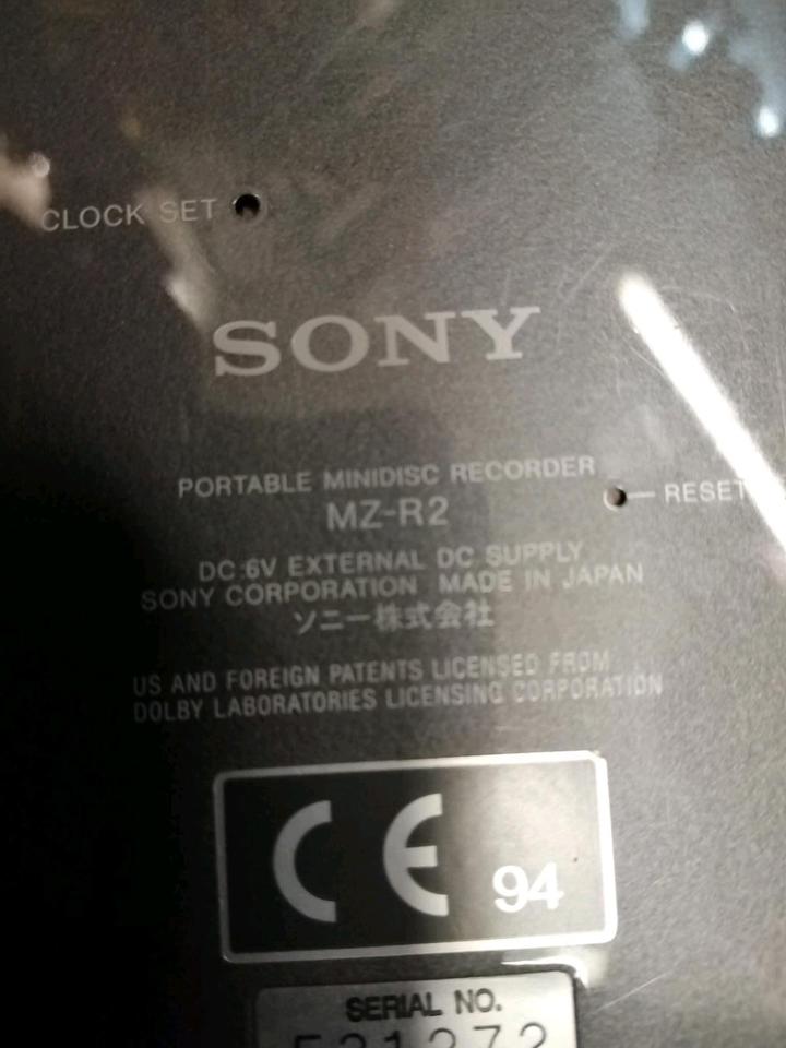 SONY MZ-R2, 2 portable MD-Walkman, DEFEKT!!!