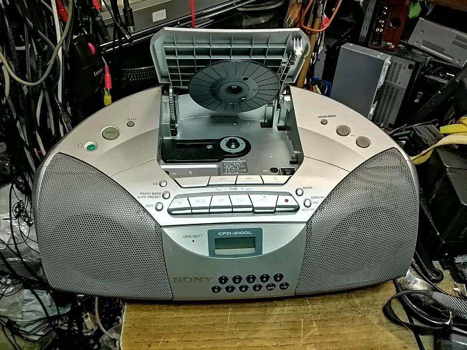 SONY CFD-S100L, CD Radio Cassette-Corder, guter Zustand!!