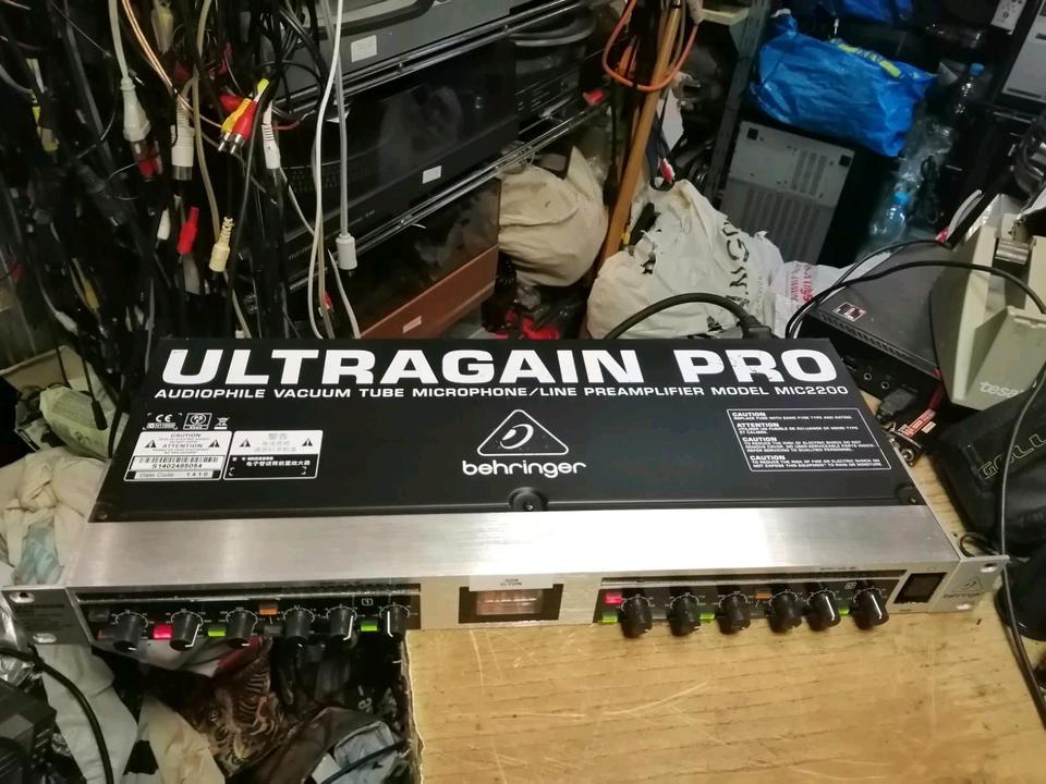 BEHRINGER Ultragain Pro Mic, Vakuumrõhrenverstärker!!
