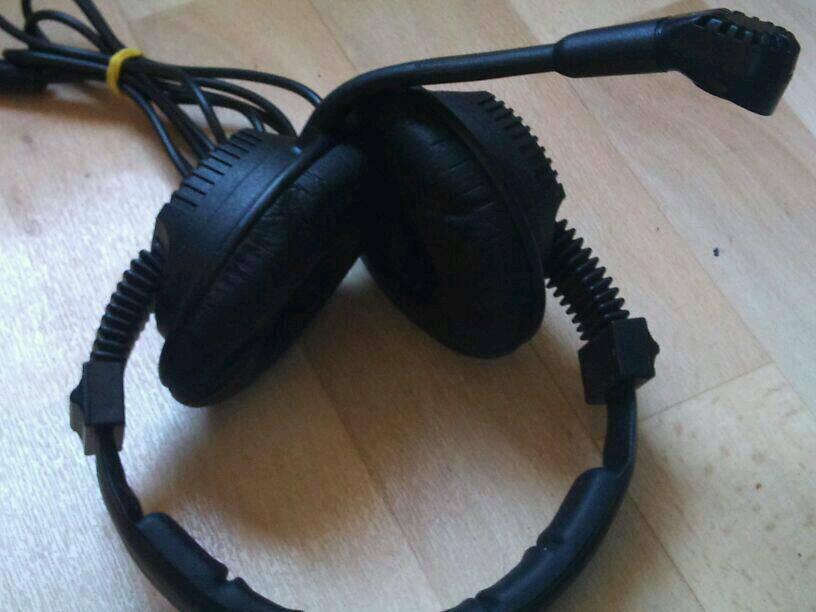 Headset + Mikrofon TANBERG; Kopfhörer/Mikrofon; NEU!!