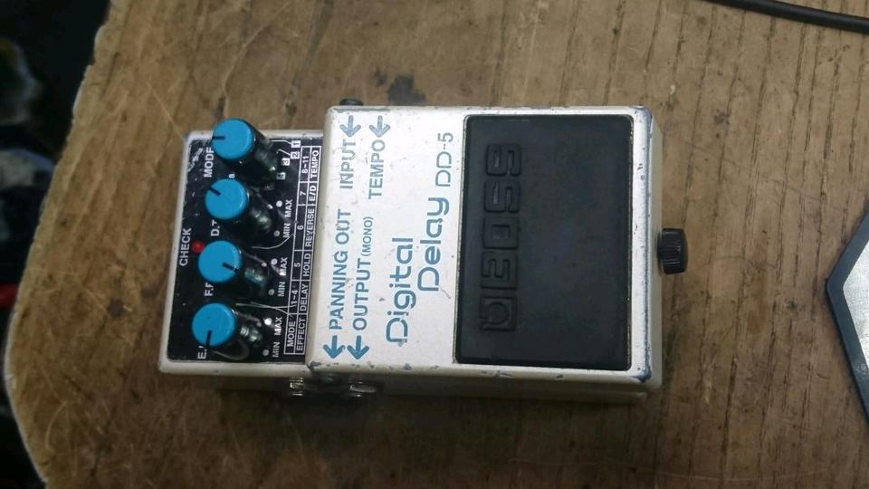 BOSS DD-5 Digital Delay, Fußpedal!!