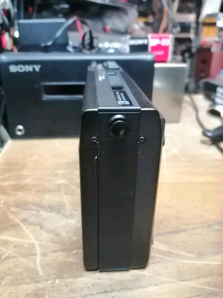 SONY WM-D6C, Walkman + SONY BP-23 Batteriefach!!