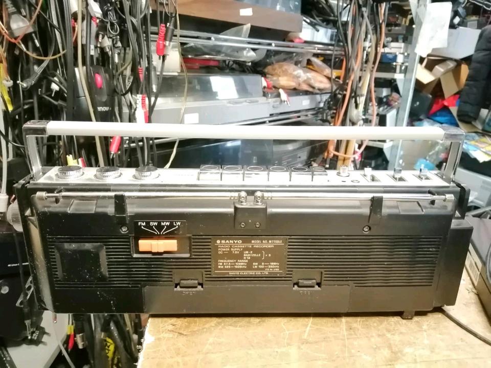 SANYO M7700LE, Radio-Cassetten-Recorder, guter Zustand!!