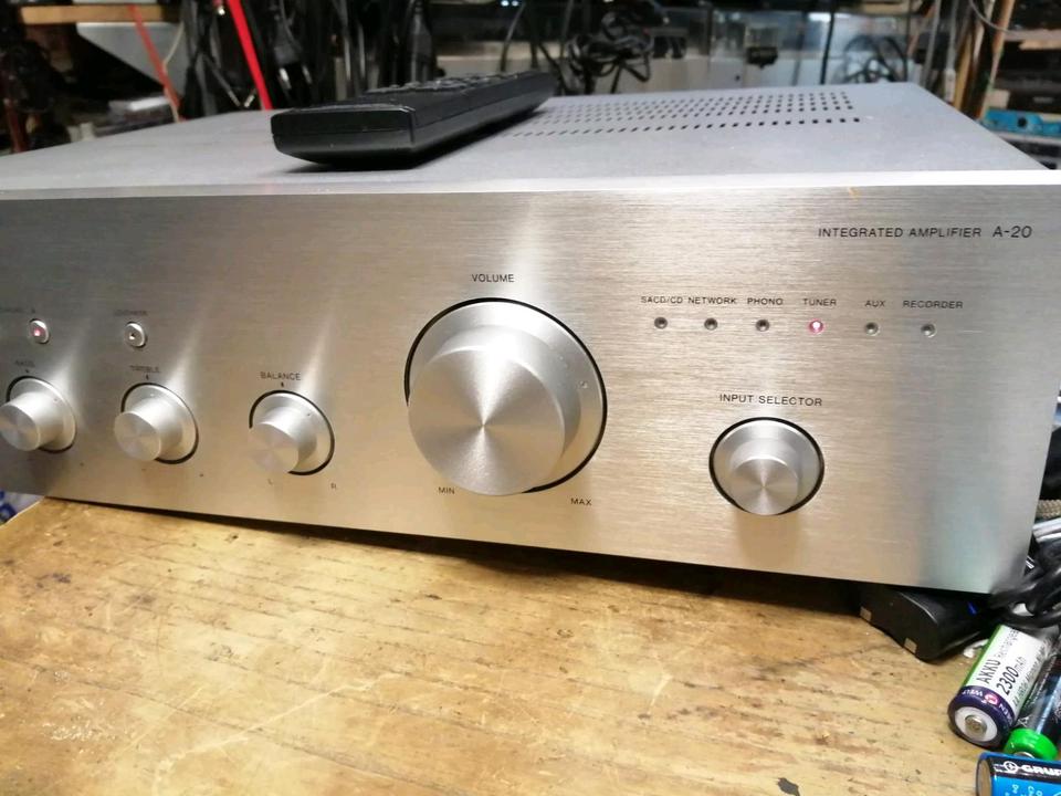 PIONEER A-20-S, Integrated Amplifier mit Original-Fernbedienung!!