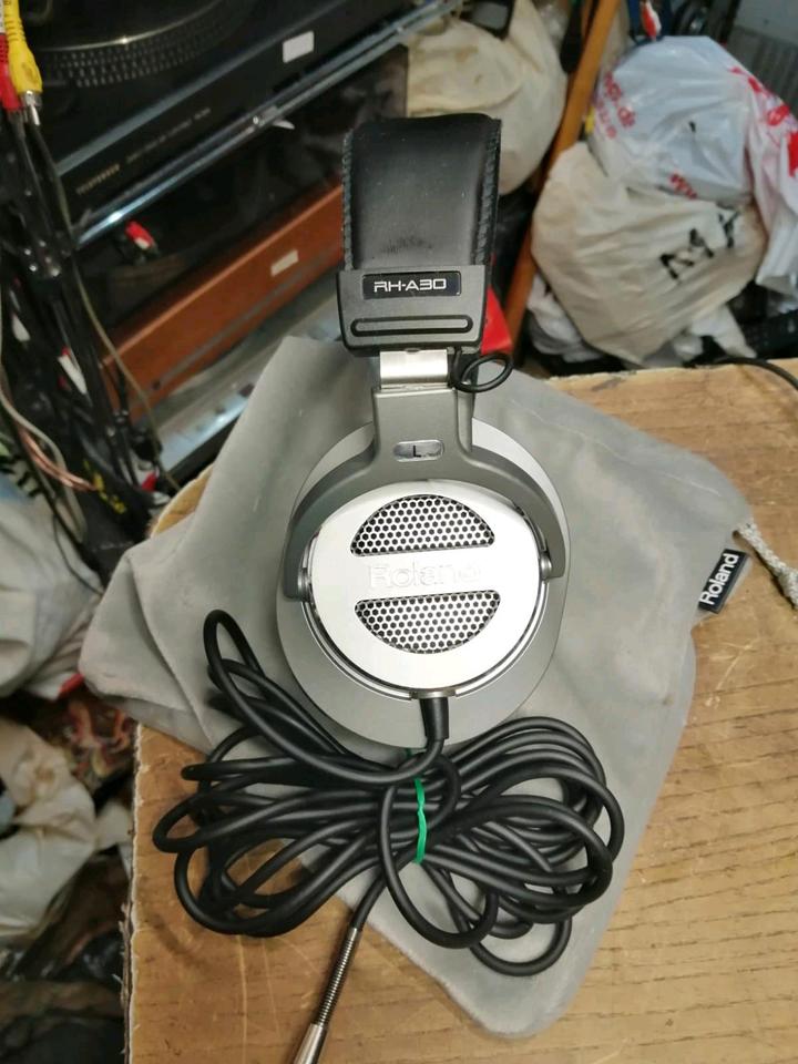 ROLAND RH-A30, Kopfhörer mit 3,5mm Klinkestecker! guter Zustand!!