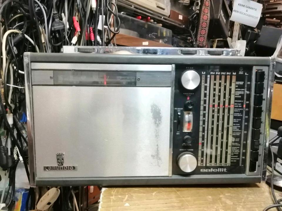GRUNDIG Transistor 5000, Radio, guter Zustand!!