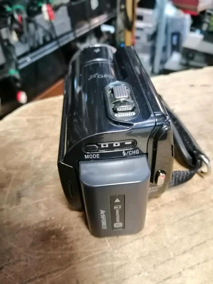 SONY HDR-XR350VE, Digital HD Videocamera mit Zubehör!!