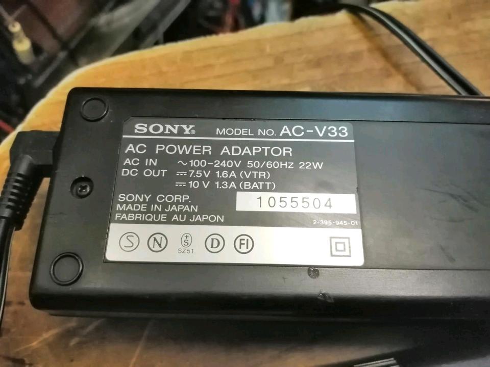 SONY XV-M30E, LCD COLOR MONITOR mit Zubehör!!!