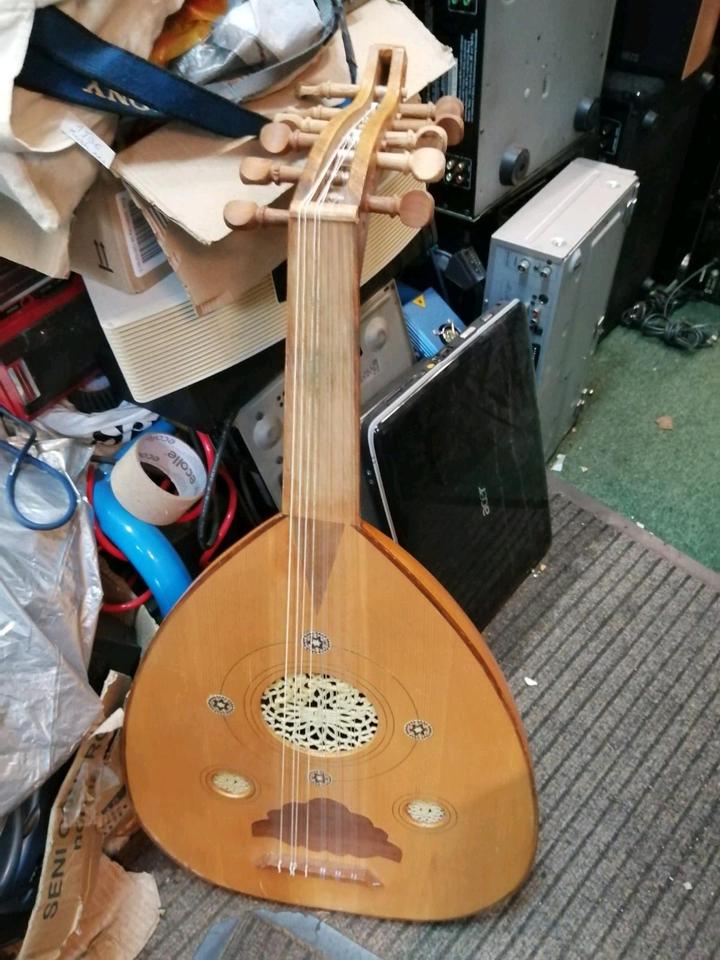 OUD arabisch "Yasen Ali Khalifa" Baujahr: 1990, made in Syrien!!