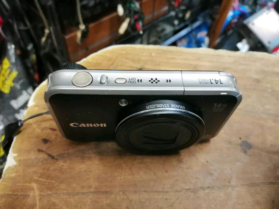 CANON PowerShot SX210 IS, Digital-Kamera mit Zubehör!!