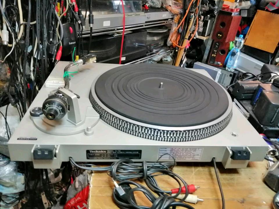 TECHNICS SL-D2 Plattenspieler, mit NEUER Nadel!!