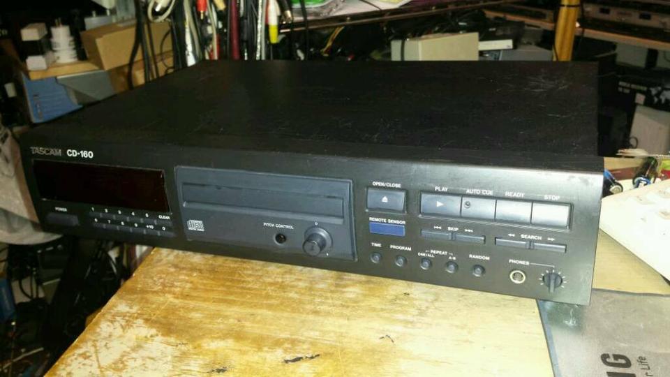 TASCAM CD-160; CD-Player