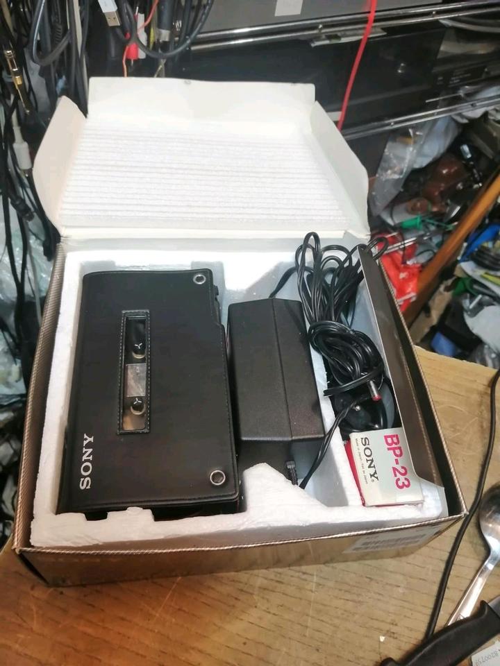 SONY WM-D6C, Walkman + SONY BP-23 Batteriefach!!