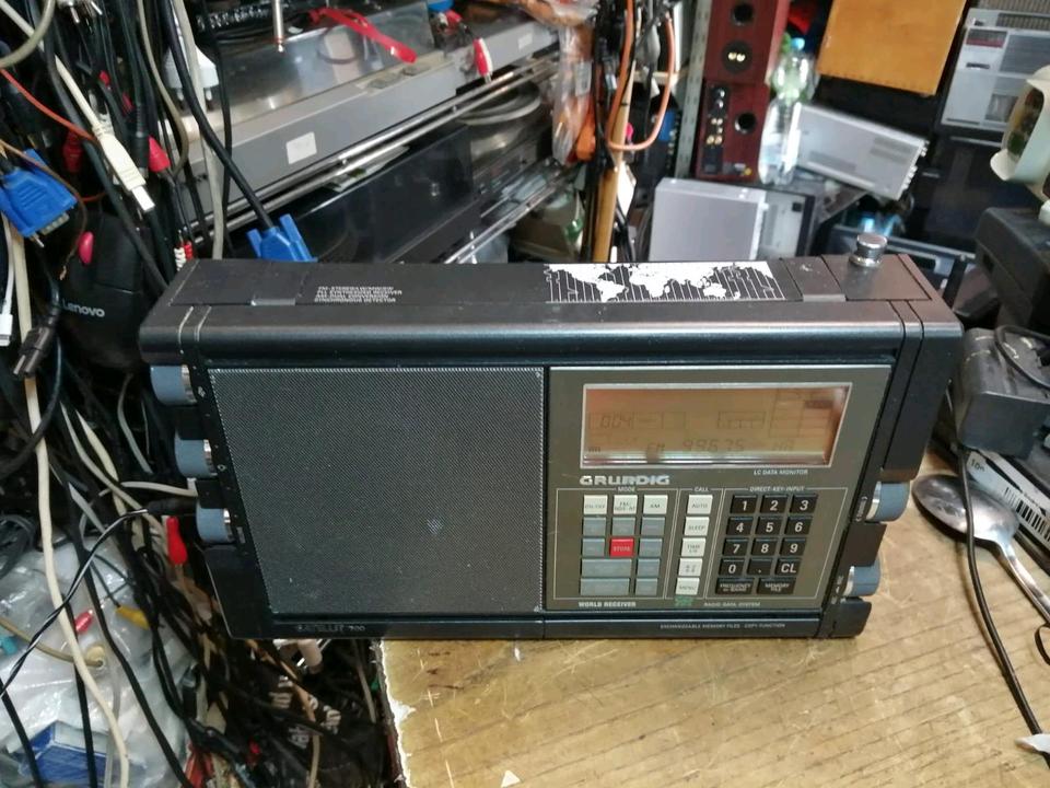 GRUNDIG SATELLIT 700, Radio, guter Zustand!!