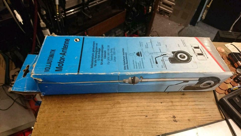 Vollautomtik Motor-Antenne, 12 Volt, NEU und originalverpackt!