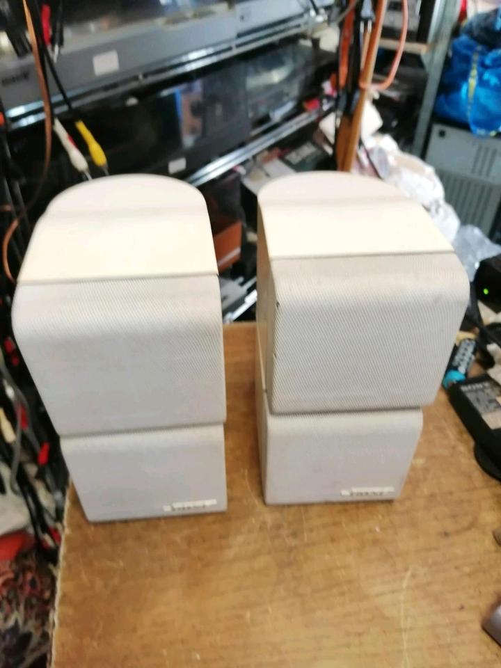BOSE Lifestyle Series II, 2 Boxen mit Halterungen, guter Zustand!