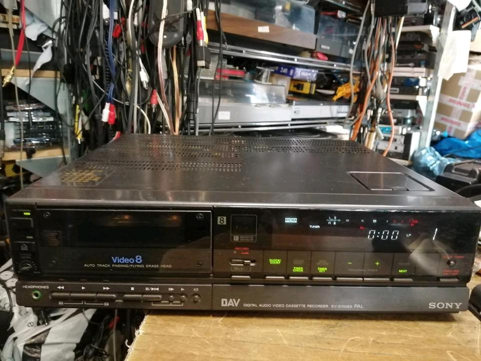 SONY EV-S700ES, Videocassettenrecorder, DEFEKT!!!
