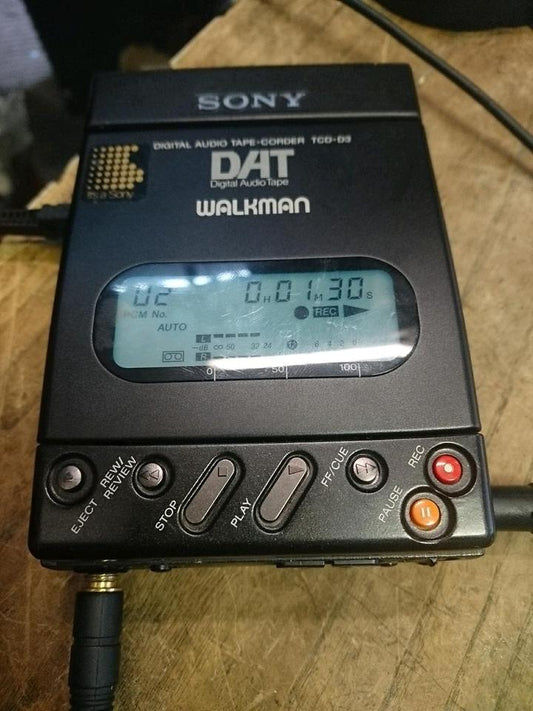 SONY DAT Recorder/Walkman TCD-D3, Zubehör!!