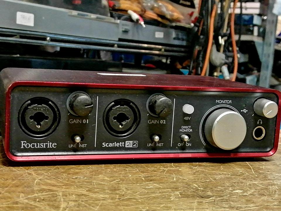 FOCUSRITE SCARLETT 2i2 Audio Interface, guter Zustand!!!