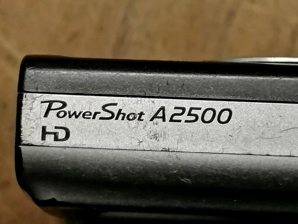 CANON IXUS 980IS, POWERSHOT A2500 + A495, 3 Kameras, DEFEKT!,