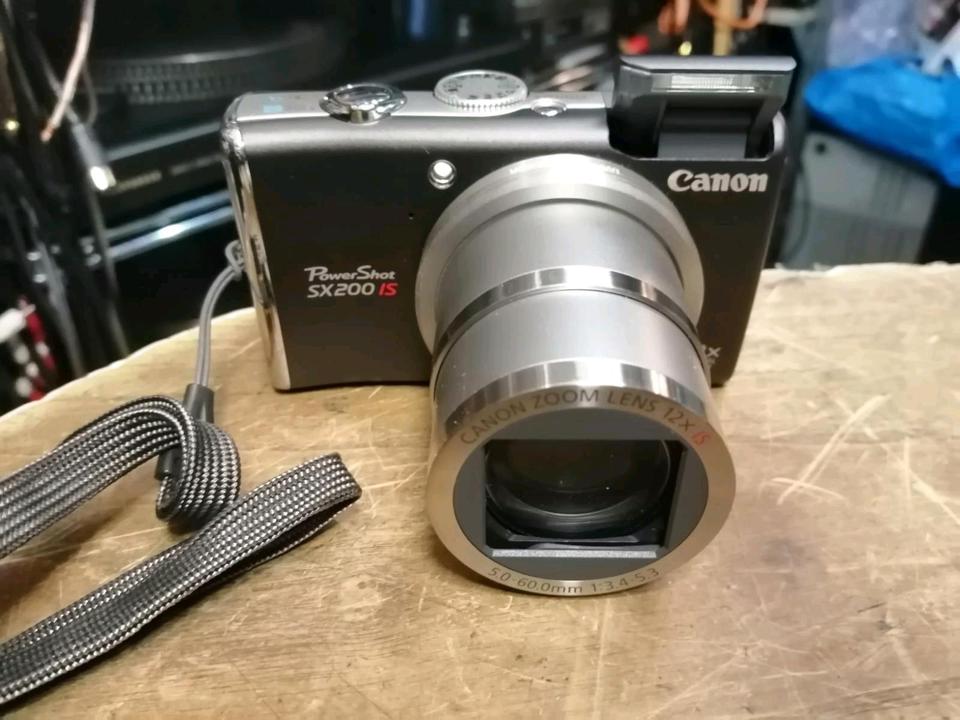 CANON POWERSHOT SX200IS, Digital-Kamera mit Zubehör!!!