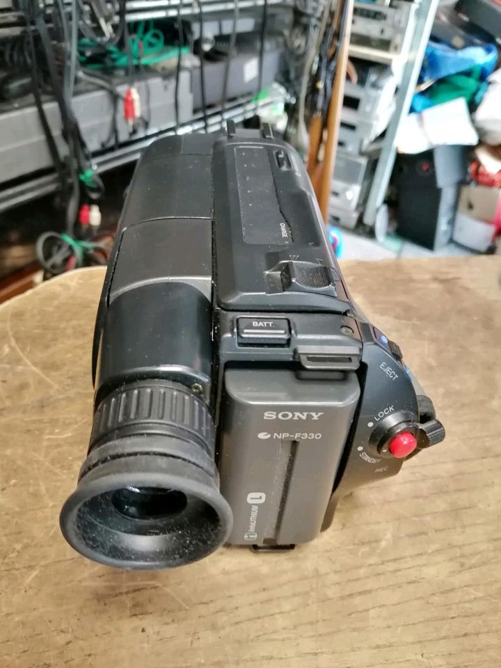 BLAUPUNKT CC-867, Videocamera Hi8 und Video 8, mit Zubehör!!!